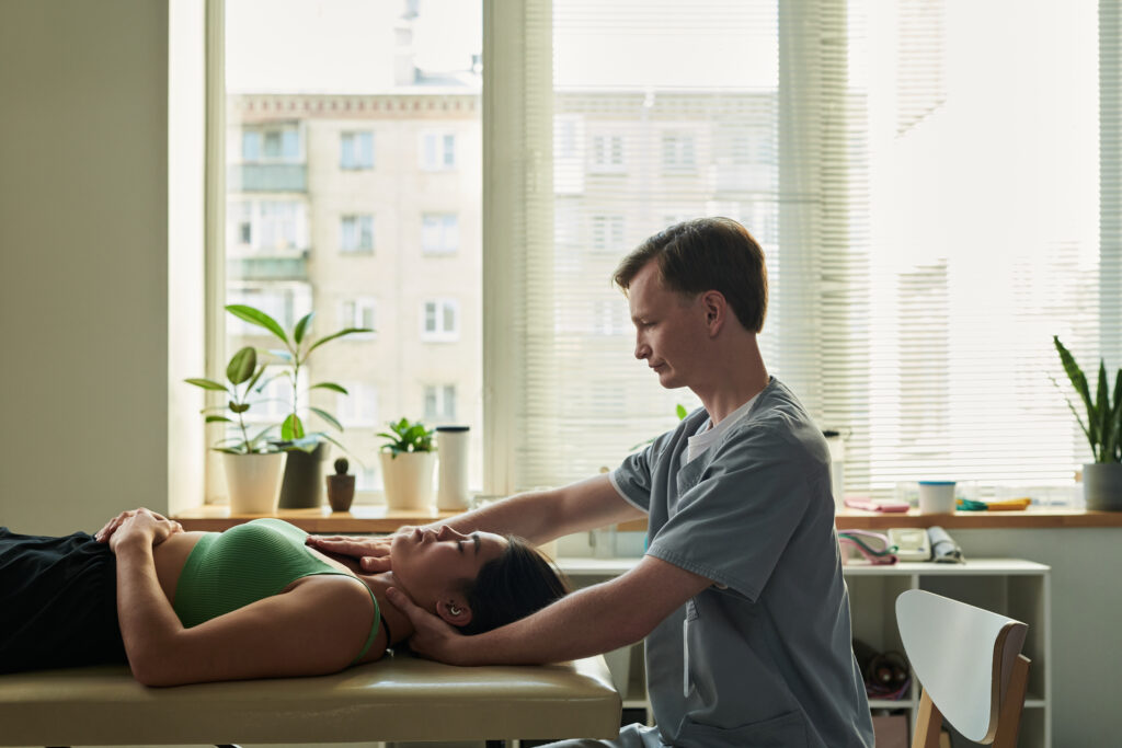 conducting chiropractic adjustment in modern clini 2025 03 16 00 16 07 utc